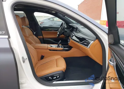 2021 BMW Alpina B7 xDrive из США, поврежденный, VIN WBA7U2C10MCF73519